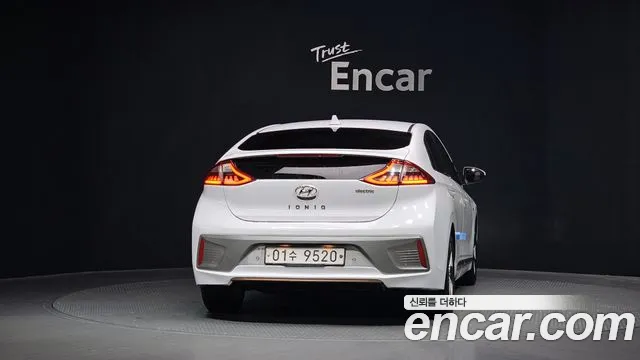 Hyundai Ioniq 2017 — фото 4
