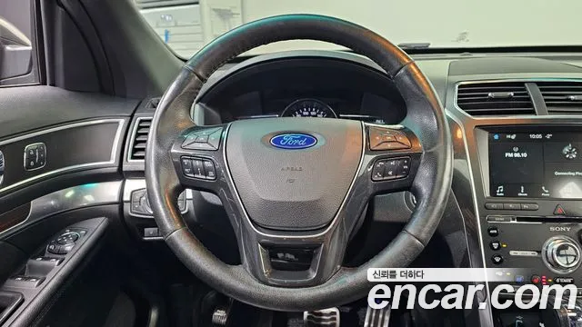 Ford Explorer 2017 — фото 13