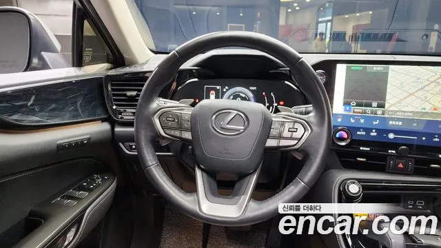 Lexus NX 2025 — фото 14