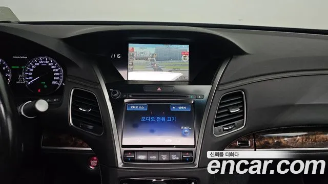 Honda Legend 2016 — фото 14