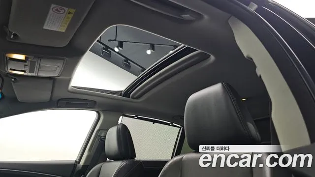 Honda Legend 2016 — фото 16