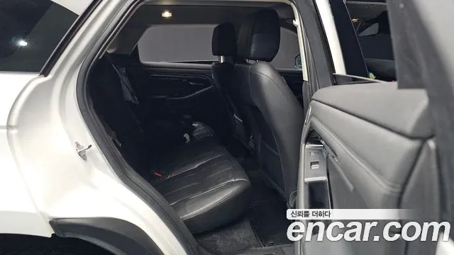 Land Rover Range Rover Evoque 2020 — фото 12