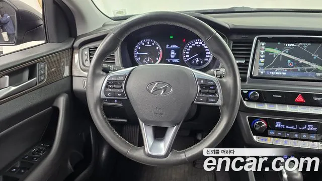 Hyundai Sonata 2018 — фото 13