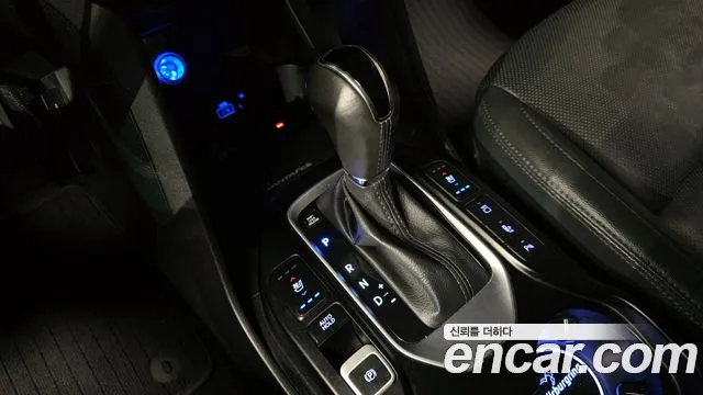 Hyundai Santafe 2016 — фото 9