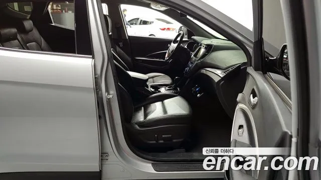 Hyundai Santafe 2016 — фото 11
