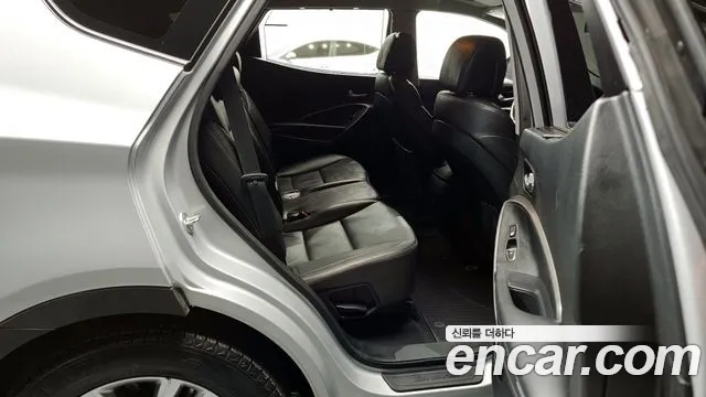 Hyundai Santafe 2016 — фото 12