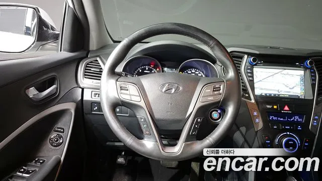 Hyundai Santafe 2016 — фото 13