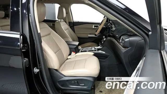 Ford Explorer 2021 — фото 11
