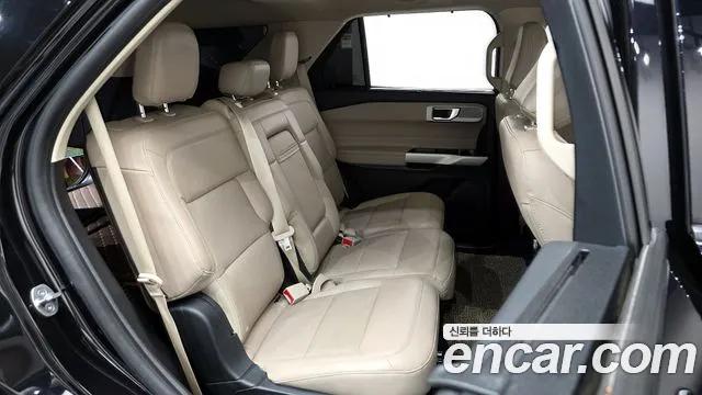 Ford Explorer 2021 — фото 12