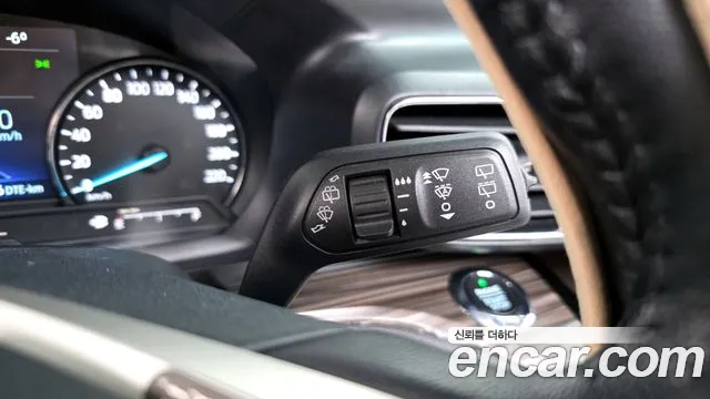 Ford Explorer 2021 — фото 14