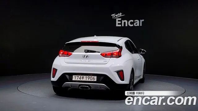 Hyundai Veloster 2018 — фото 4