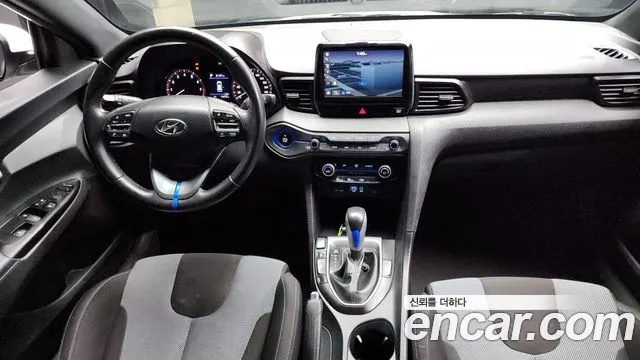 Hyundai Veloster 2018 — фото 7