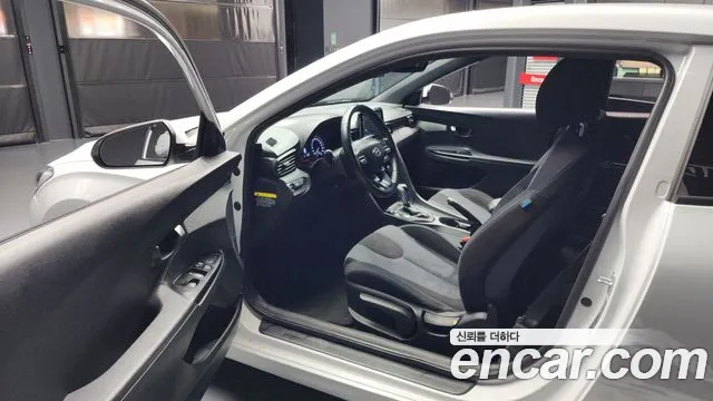 Hyundai Veloster 2018 — фото 10
