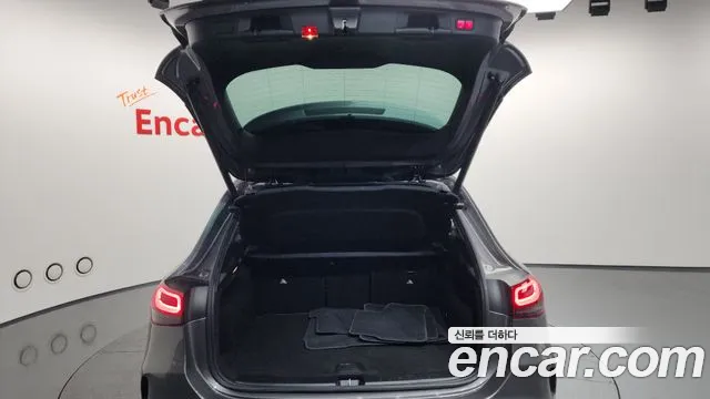 Mercedes-Benz GLA-Class 2022 — фото 20