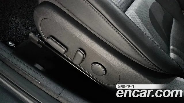 Hyundai Kona 2023 — фото 16