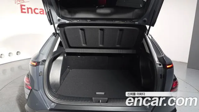Hyundai Kona 2023 — фото 19