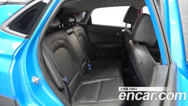 Hyundai Kona 2018 — фото 12