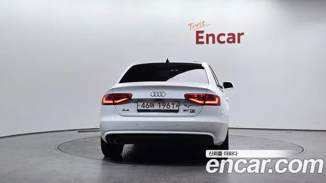 Audi A4 2015 — фото 4
