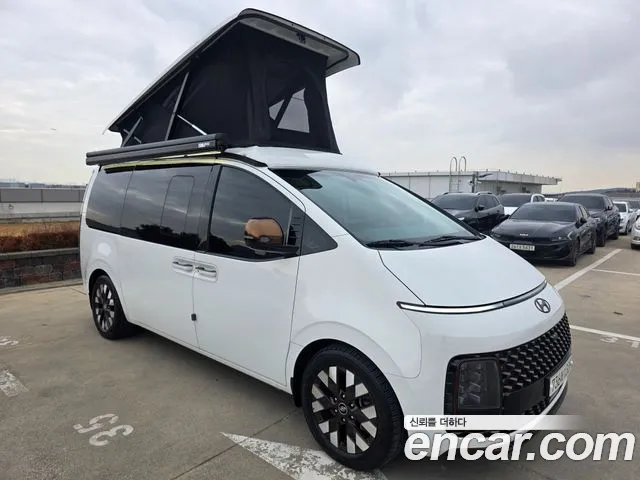 Hyundai Staria 2023 — фото 6