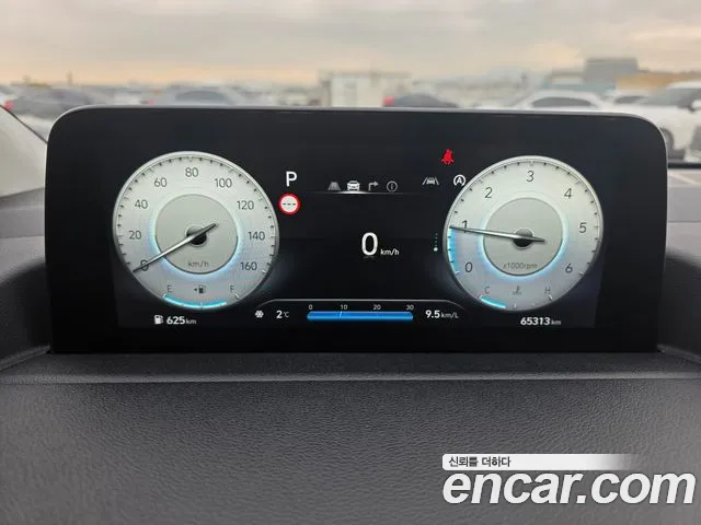 Hyundai Staria 2023 — фото 11