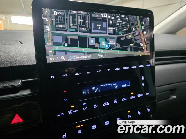 Hyundai Staria 2023 — фото 13