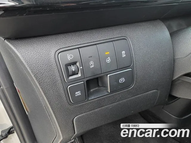 Hyundai Staria 2023 — фото 16