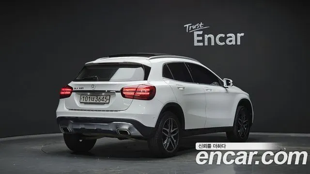 Mercedes-Benz GLA-Class 2018 — фото 2