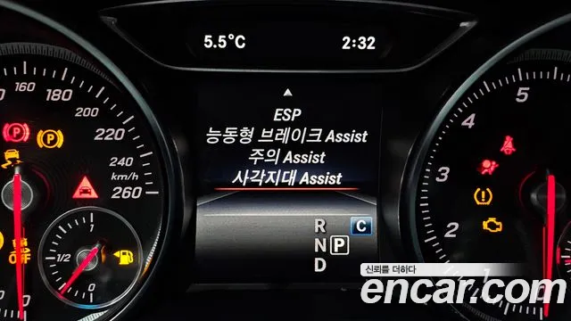 Mercedes-Benz GLA-Class 2018 — фото 16