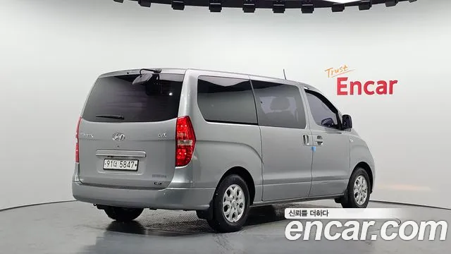 Hyundai Starex 2014 — фото 2