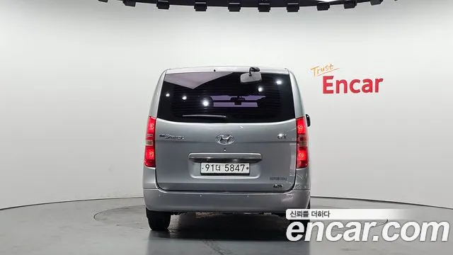 Hyundai Starex 2014 — фото 4