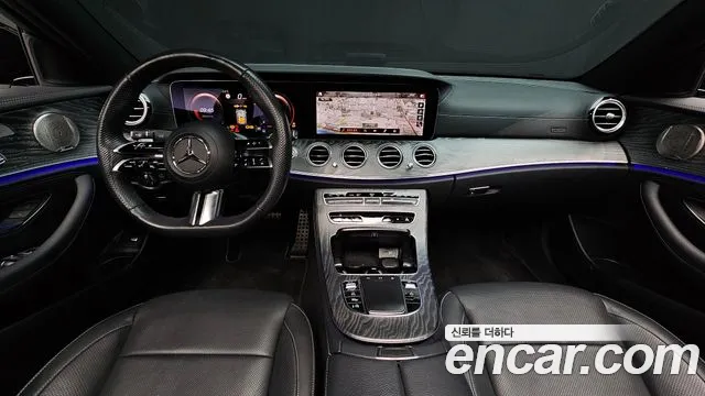Mercedes-Benz E-Class 2023 — фото 7