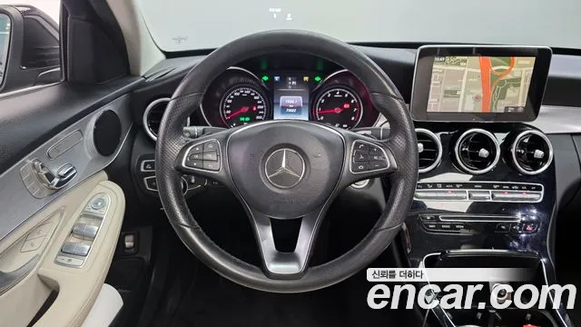 Mercedes-Benz C-Class 2017 — фото 13