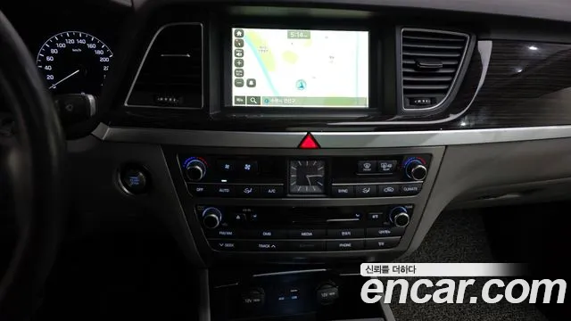 Hyundai Genesis 2015 — фото 15