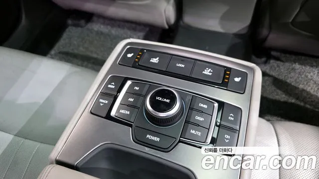 Hyundai Genesis 2015 — фото 19