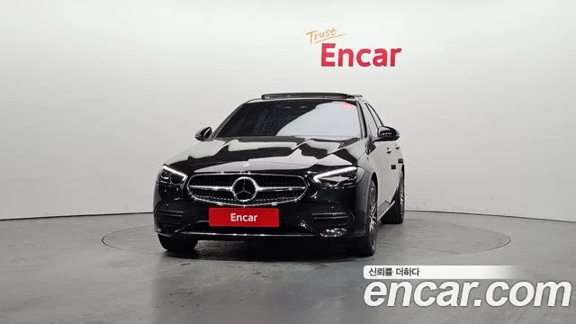 Mercedes-Benz C-Class 2023 — фото 3