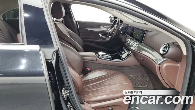 Mercedes-Benz CLS-Class 2019 — фото 11
