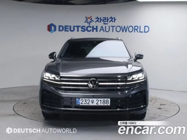 Volkswagen Touareg 2024 — фото 3