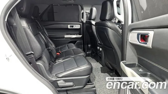 Ford Explorer 2020 — фото 11