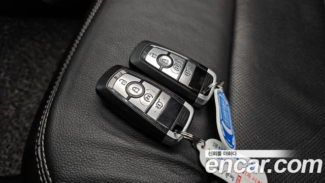 Ford Explorer 2020 — фото 19