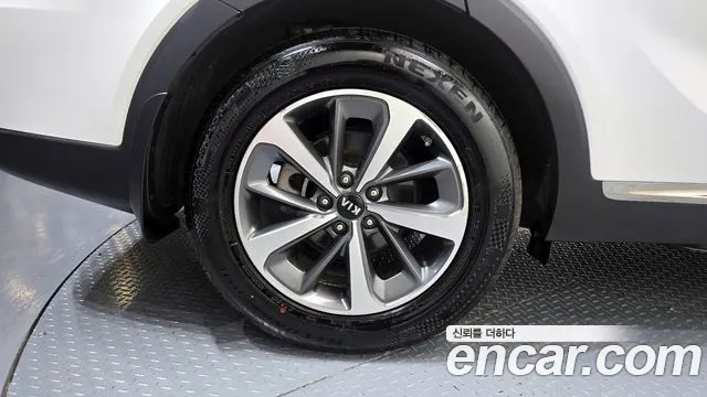 Kia Sorento 2019 — фото 5