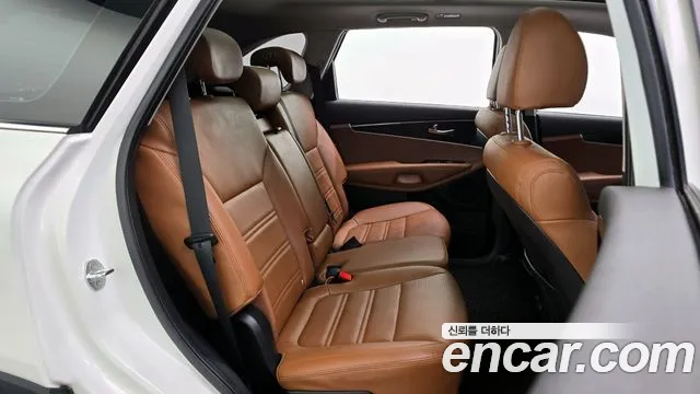 Kia Sorento 2019 — фото 12