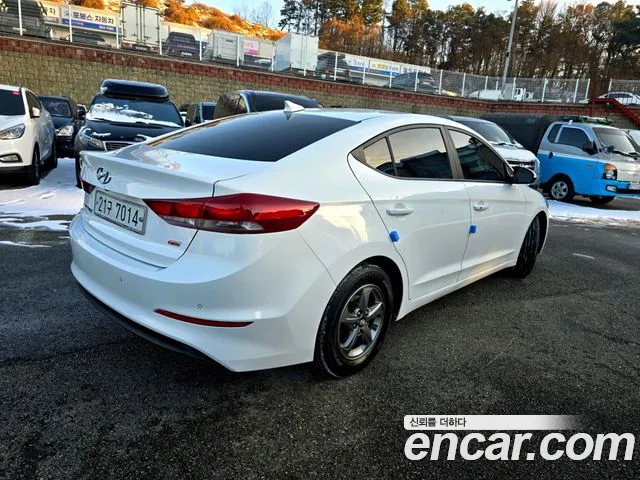 Hyundai AVANTE 2016 — фото 4