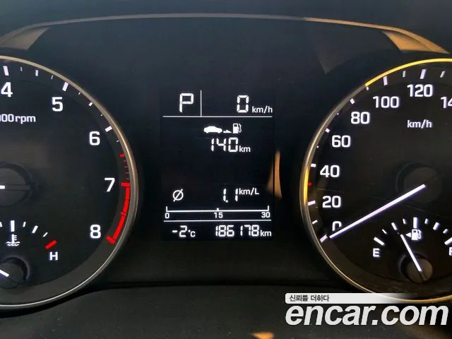 Hyundai AVANTE 2016 — фото 16