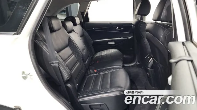 Kia Sorento 2020 — фото 12