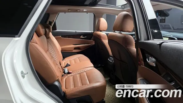 Kia Sorento 2020 — фото 12