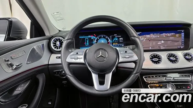 Mercedes-Benz CLS-Class 2019 — фото 13