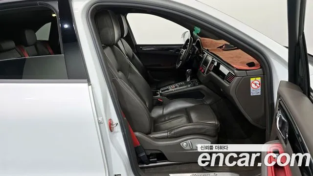 Porsche Macan 2015 — фото 11
