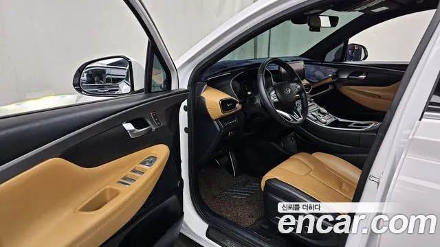 Hyundai Santafe 2022 — фото 10