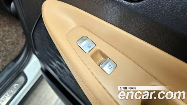 Hyundai Santafe 2022 — фото 18