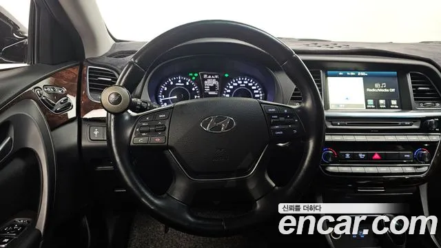 Hyundai Aslan 2016 — фото 13